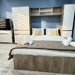 Seaside Apartment *