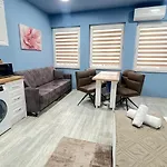 Seaside Apartment *